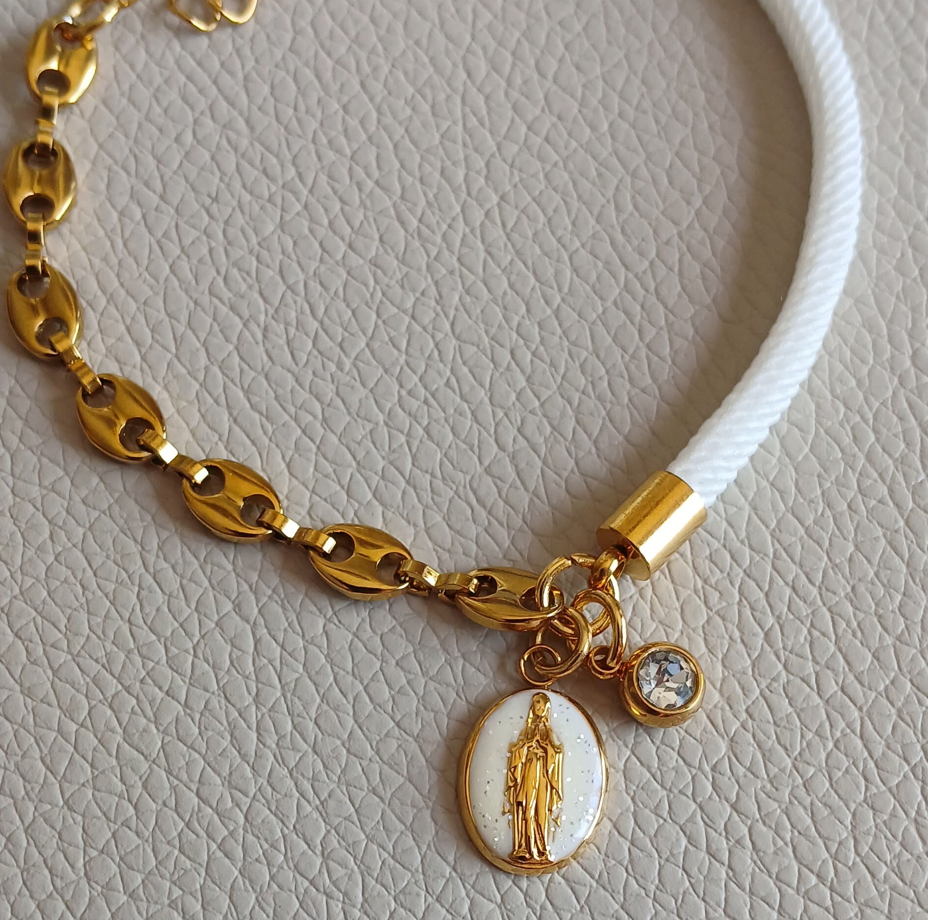 Bracelet cordon madone