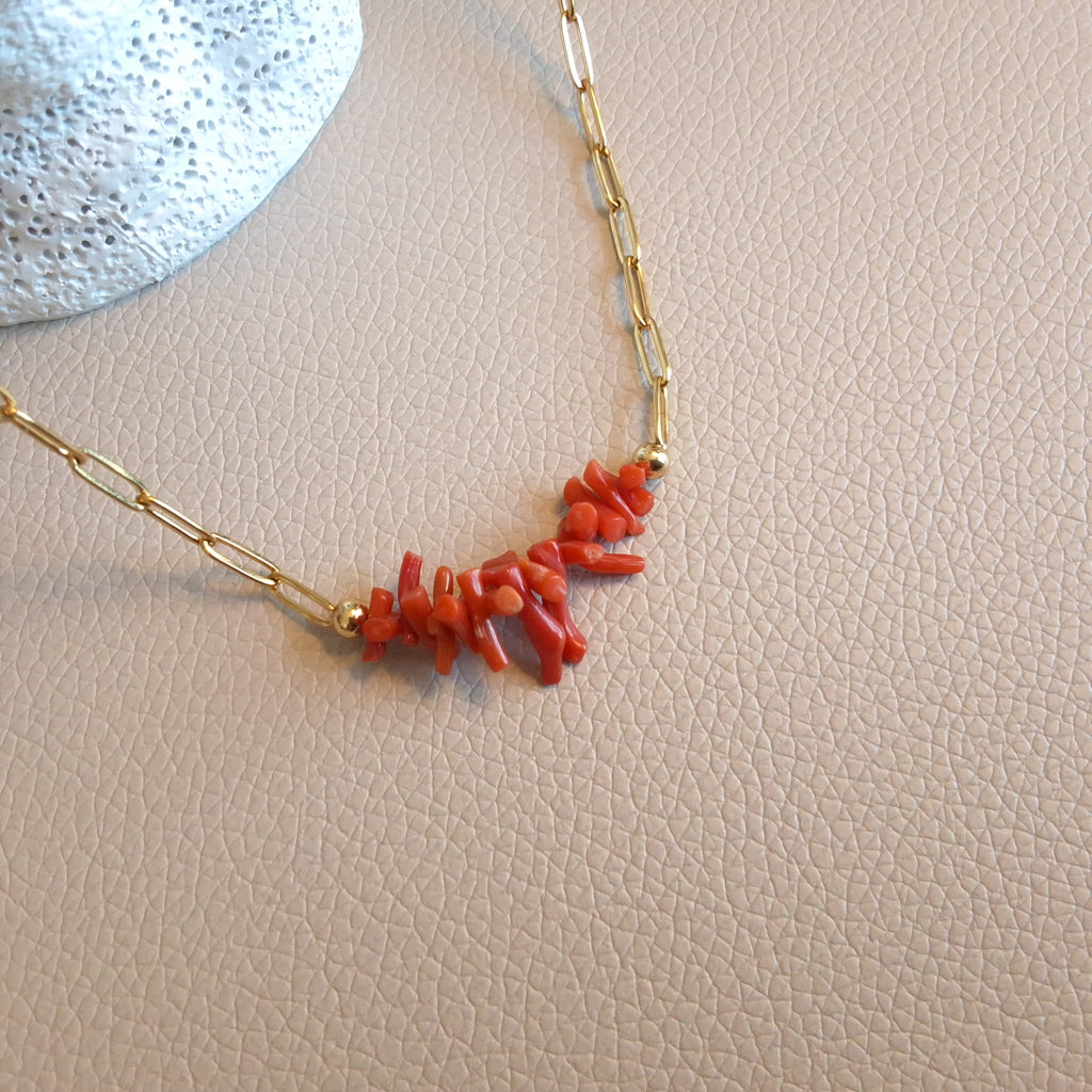 Coral chain necklace