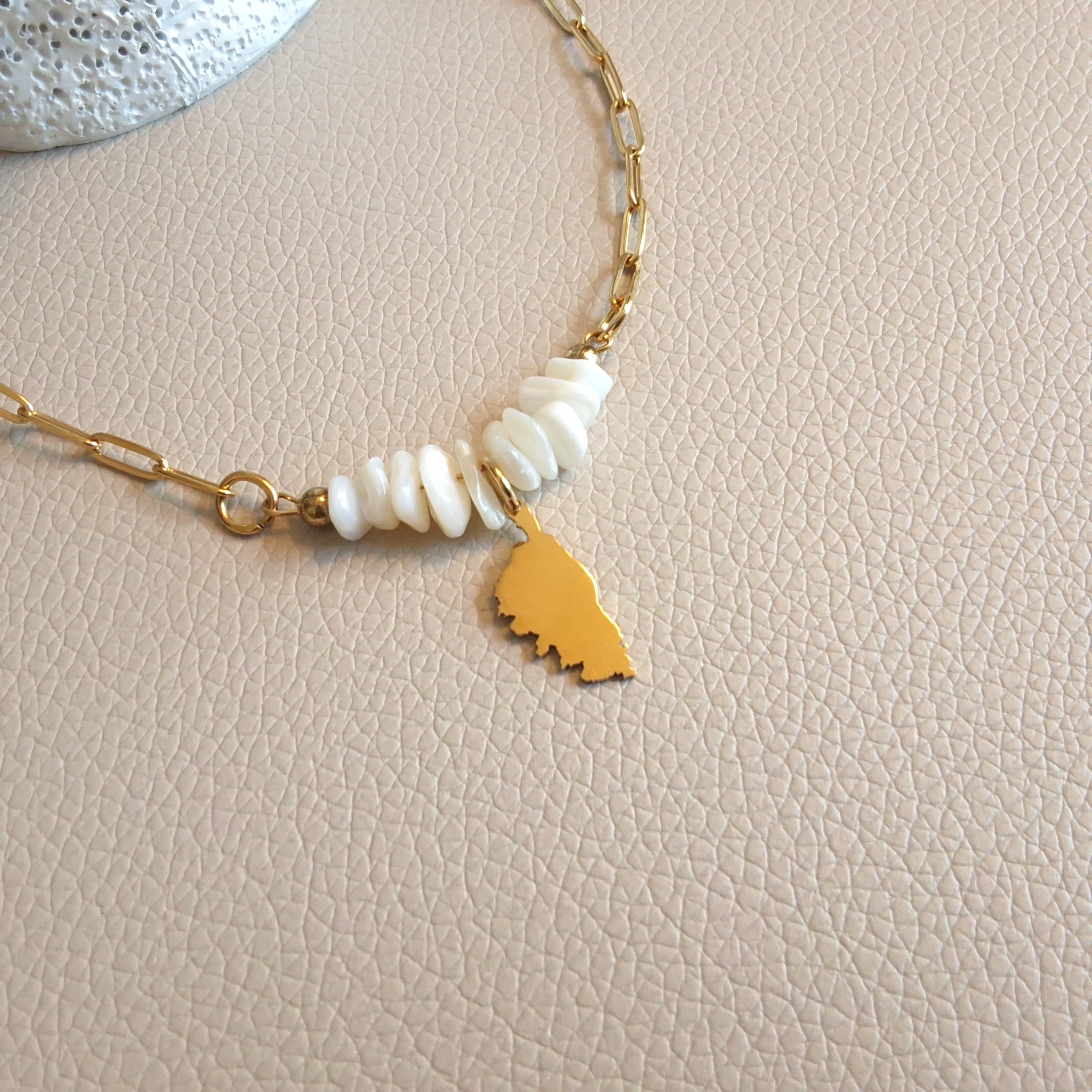 Collier pendentif corse