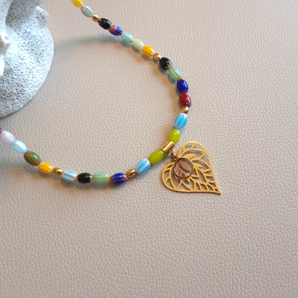 Multicolor pendant necklace