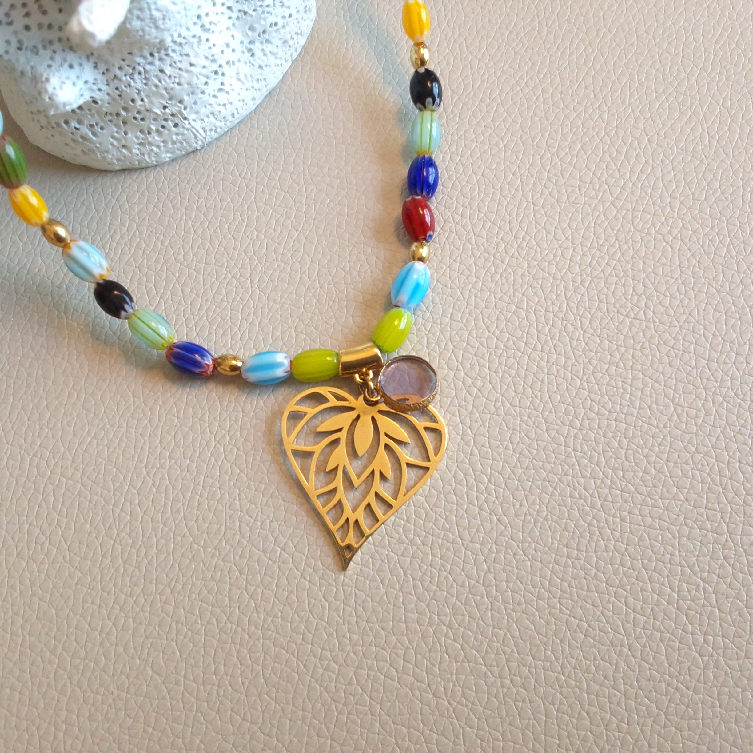 Multicolor pendant necklace